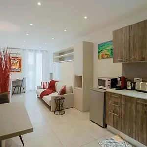 Apartment #3 Bottero A 2mins De La & Promenade Des, Nice